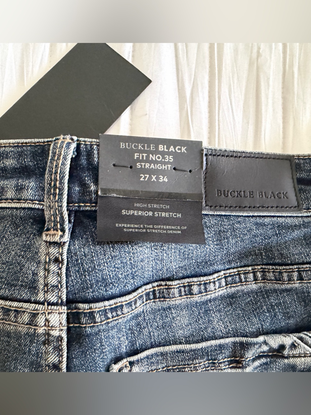 NWT Buckle Straight Leg Jeans - Picture 4 of 8